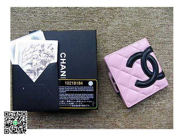 シャネル カーフスキン ホック式 ガマ口 二つ折り財布 ブラック/ピンク A26720F スーパーコピー