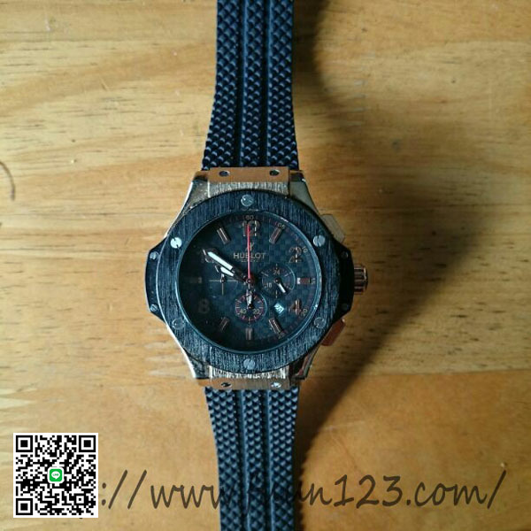 ウブロ時計 ビッグバン HUBLOT-2015061228 格安出品 全然綺麗です スーパーコピー