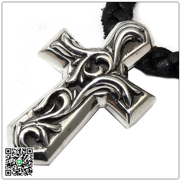 クロムハーツ ペンダント/ネックレス（Chrome Hearts）バルカンクロス・スモール・ペンダント CP11 スーパーコピー